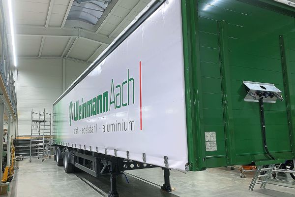auflieger-weinmann-aach-in-halle-2930-s-rgba0d8529e-63be-4fe9-bff6-7cadb8c1e84761FE10C8-0712-E1E4-FC65-EF846B40CC10.jpg